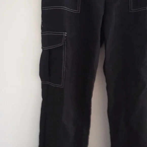 NWT Shein Ez Wear White Stitching Lightweight Wide Leg Cargo Y2K Pants - Picture 3 of 10